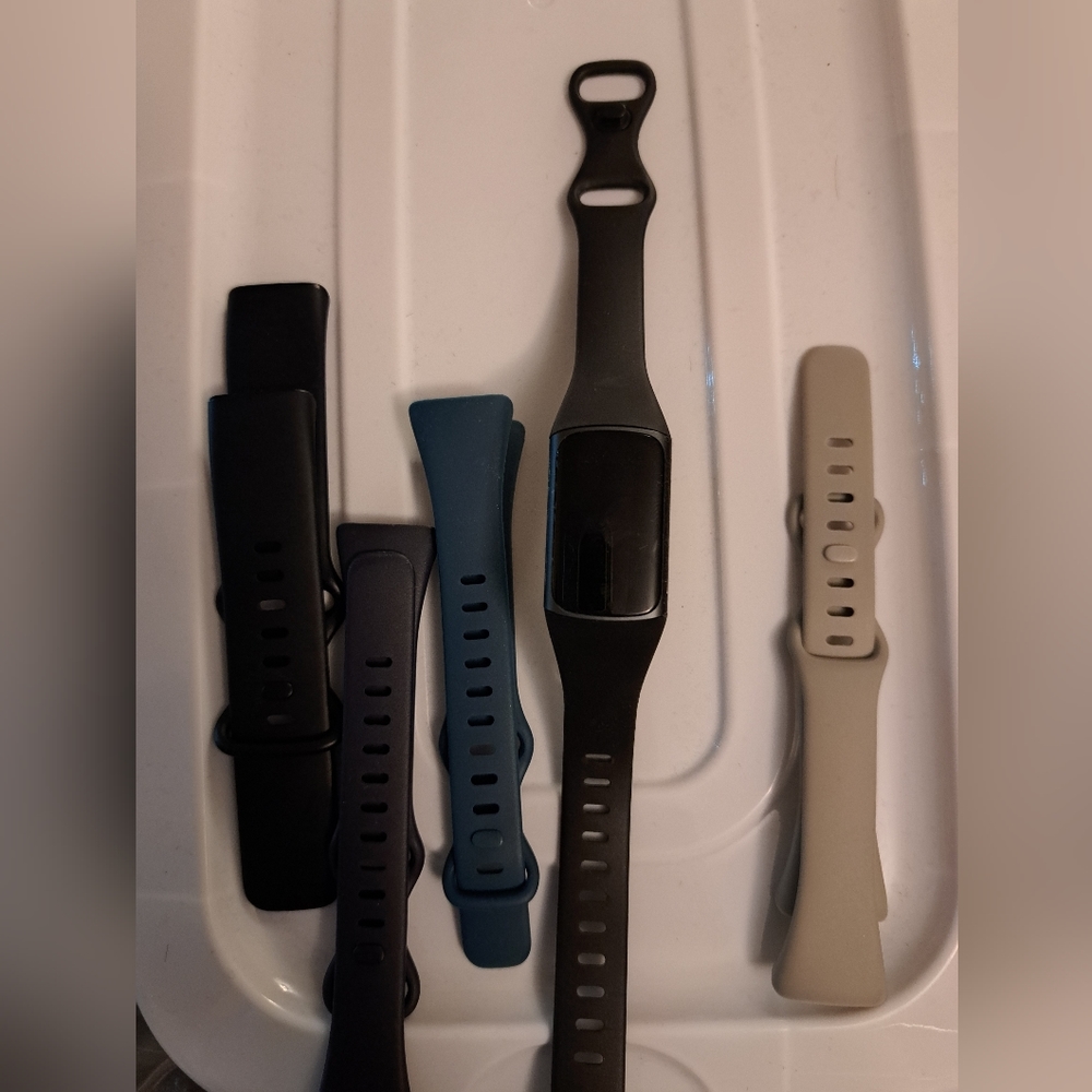 Fitbit Charge 5